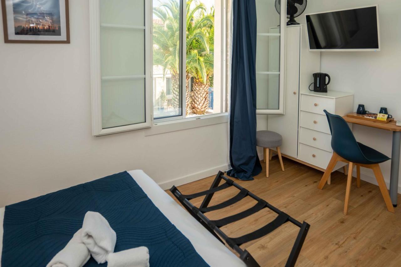 Hotel Le Square Saint-Pierre-d'Oleron Zewnętrze zdjęcie