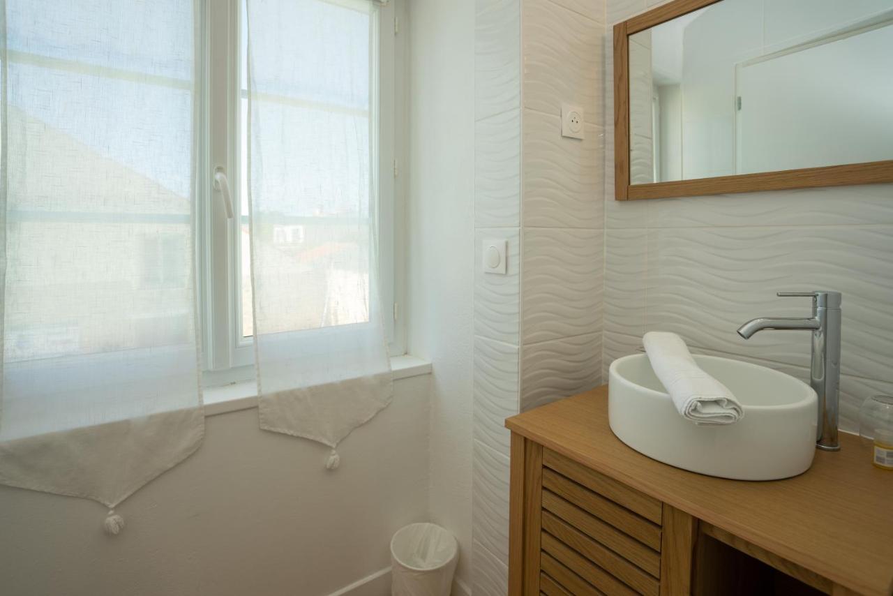 Hotel Le Square Saint-Pierre-d'Oleron Zewnętrze zdjęcie