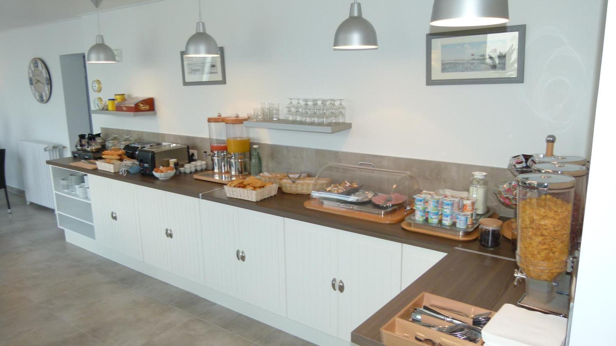 Hotel Le Square Saint-Pierre-d'Oleron Zewnętrze zdjęcie