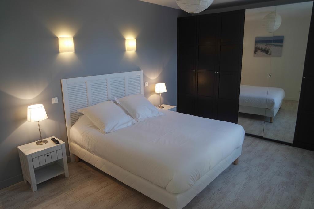 Hotel Le Square Saint-Pierre-d'Oleron Zewnętrze zdjęcie